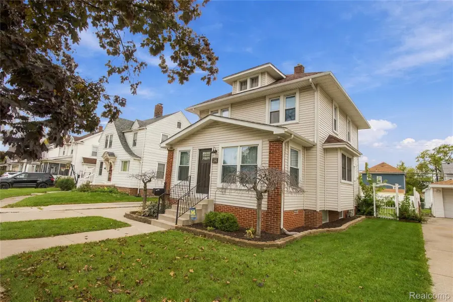 522 Toledo Avenue, Monroe, MI 48161 - #2