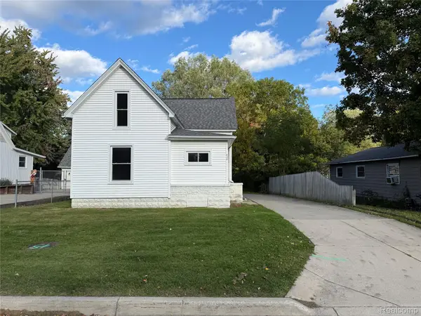 830 Adams Street, Lapeer, MI 48446