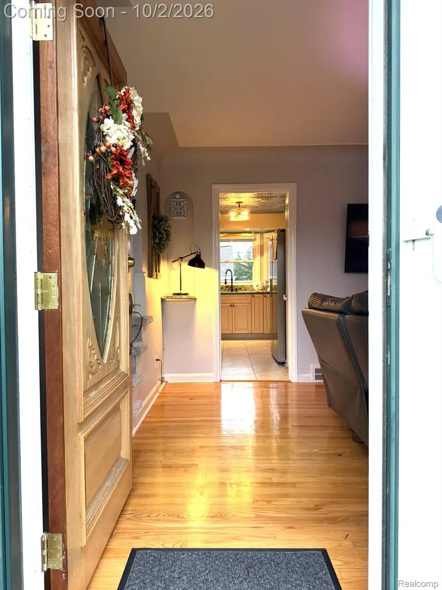 71 Vernier Road, Village Of Grosse Pointe Shores, MI 48236 - #3