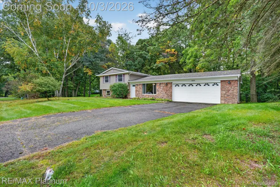 8808 N Christine Drive, Brighton, MI 48114 - #2