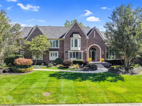 734 Wellington Circle, RochesterHills, MI 48309