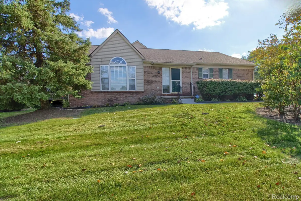 105 S Farmington Road, Westland, MI 48186 - #1