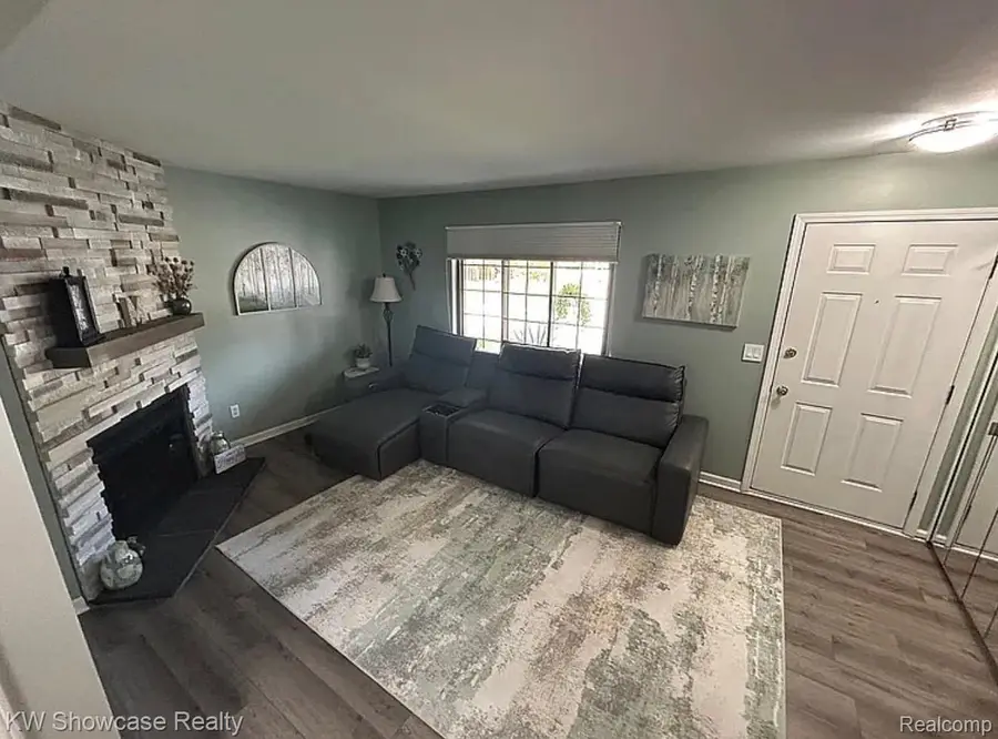 249 Wind Way Drive #249, Walled Lake, MI 48390 - #3