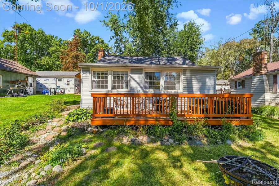 1621 Greenwood Court, Brooklyn, MI 49230 - #2