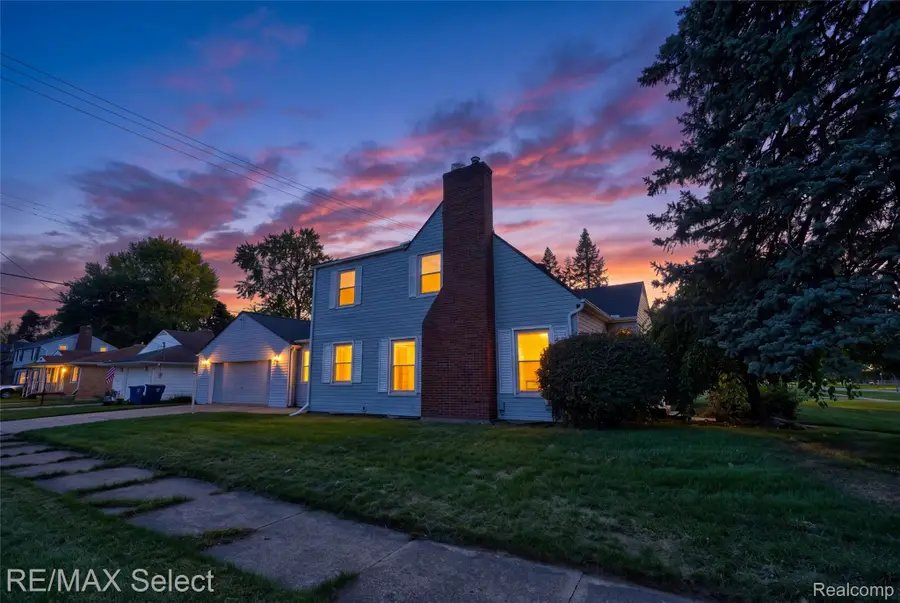 1914 E 2nd Street, Flint, MI 48503 - #2