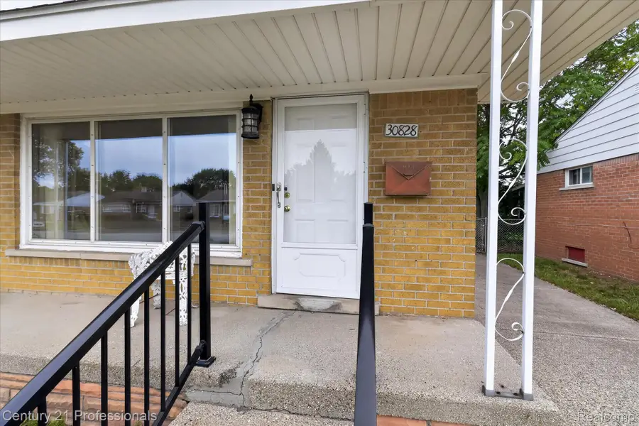 30828 Fernwood Street, Westland, MI 48186 - #3