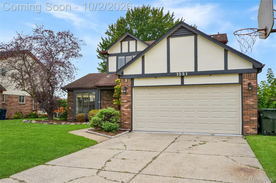 3551 Chippendale Drive, Sterling Heights, MI 48310 - #3