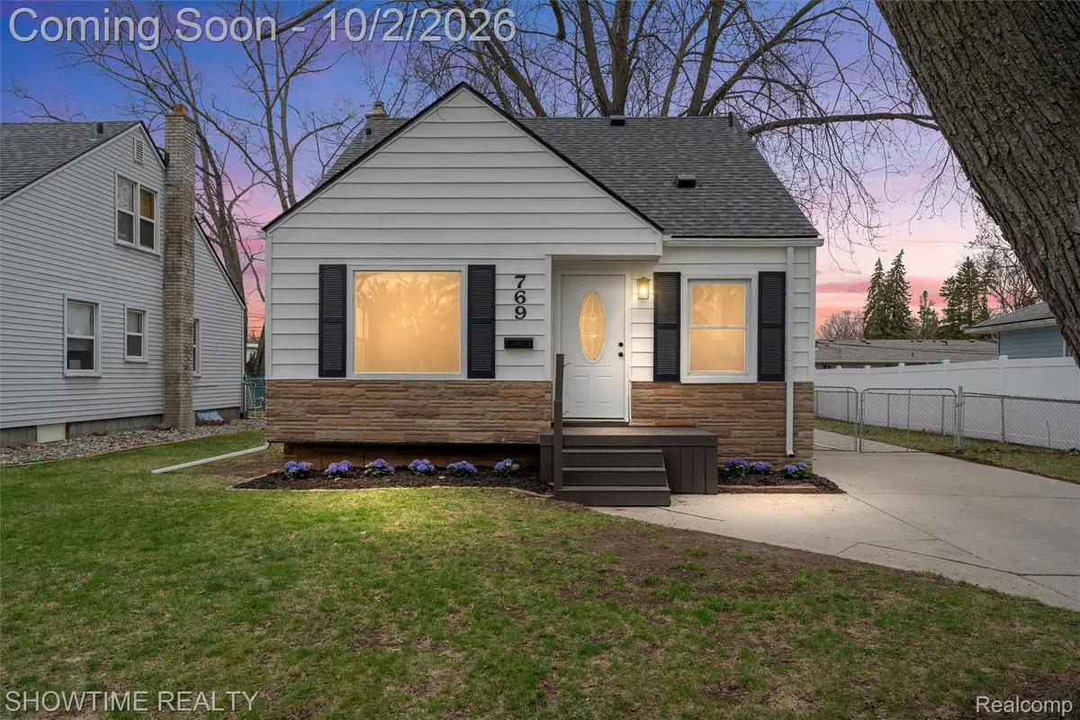 769 Coolidge Avenue, Clawson, MI 48017 - #1