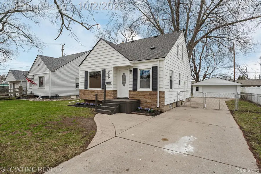 769 Coolidge Avenue, Clawson, MI 48017 - #2