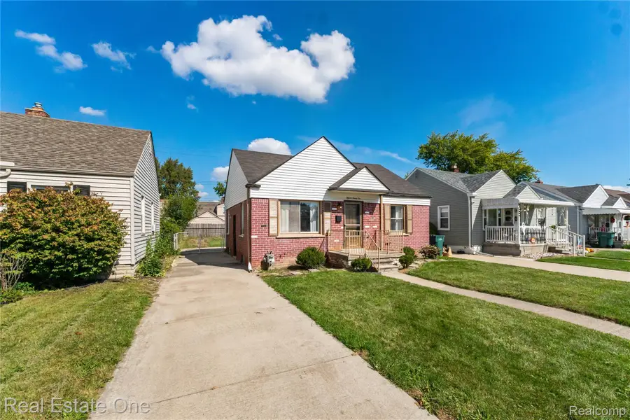 1532 Mclain Avenue, Lincoln Park, MI 48146 - #3