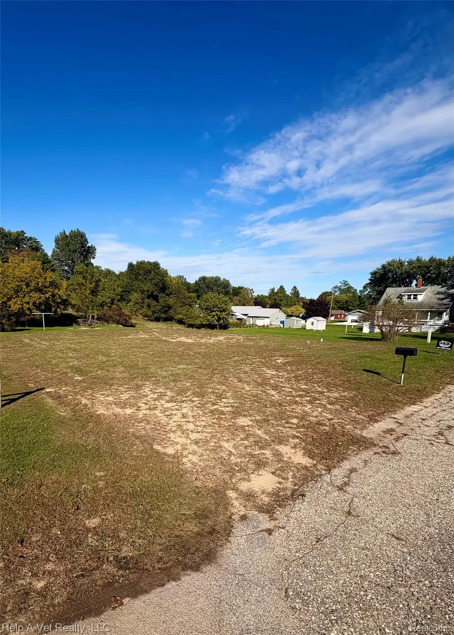 294 10th Street, Manistee, MI 49660 - #2