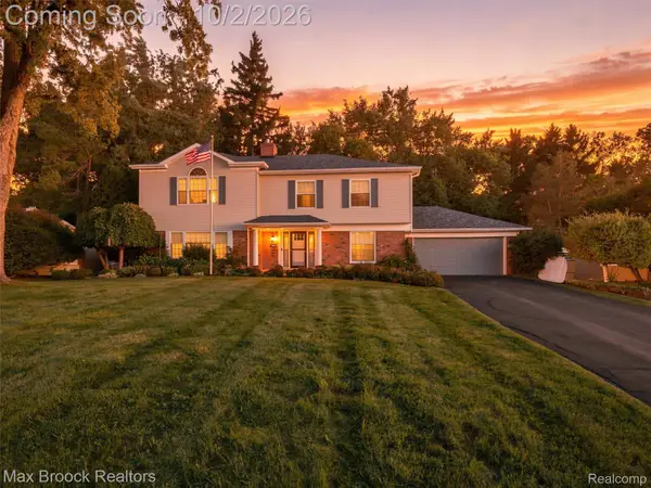 3548 Valleyview Court, WestBloomfield, MI 48323