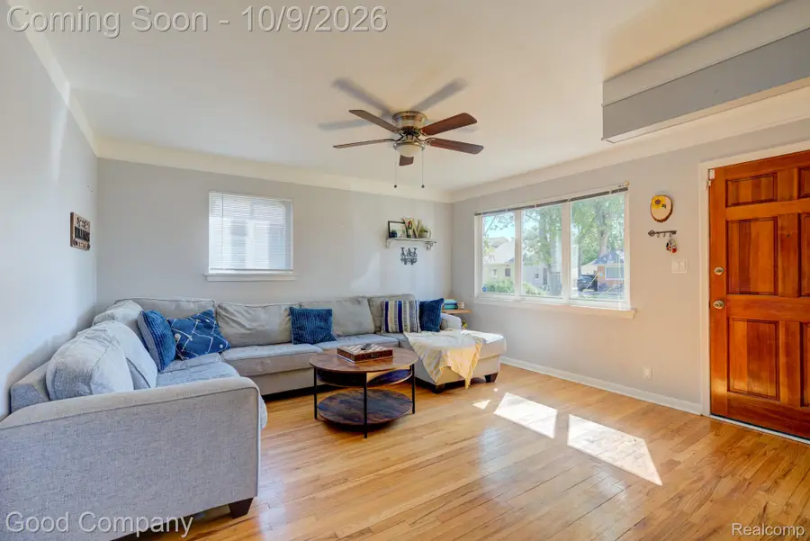 22417 Arcadia Street, Saint Clair Shores, MI 48082 - #2
