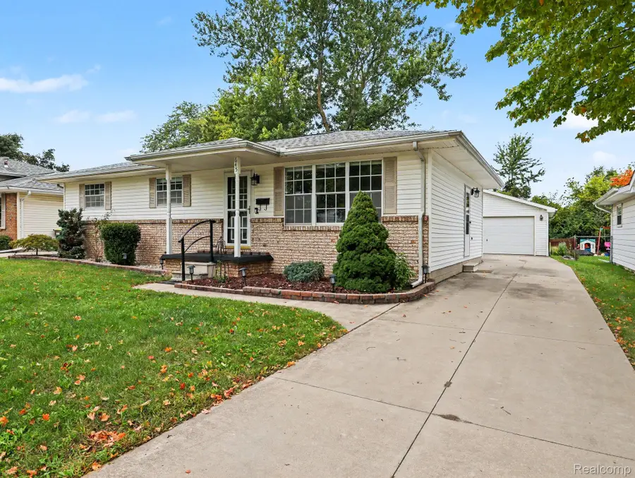 645 Toll Street Street, Monroe, MI 48162 - #2