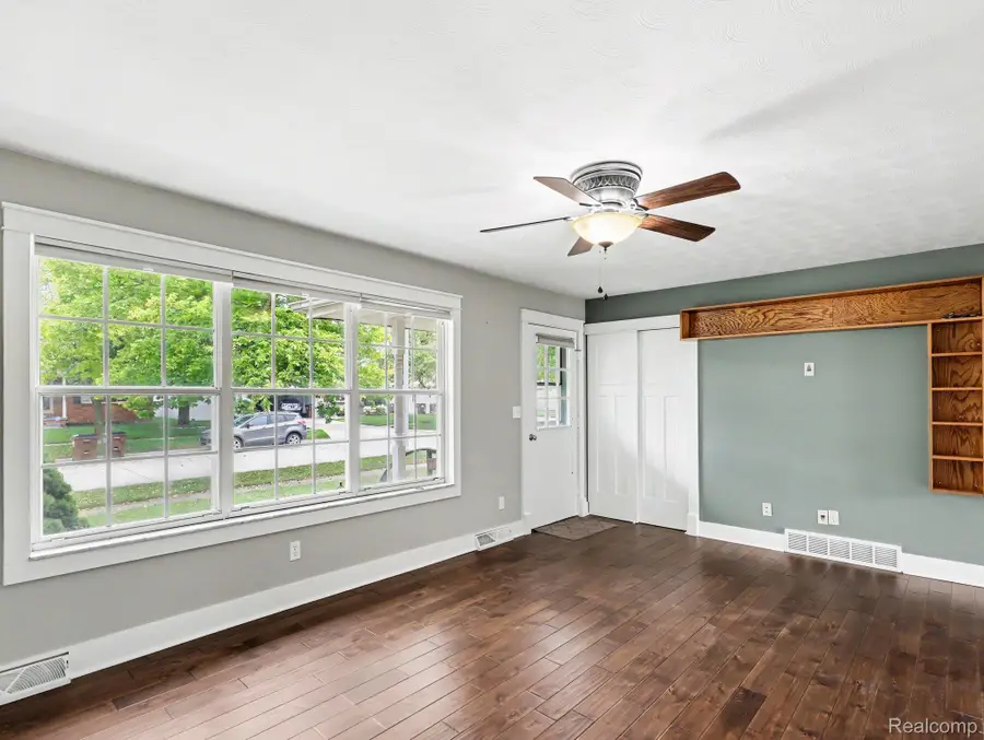 645 Toll Street Street, Monroe, MI 48162 - #3