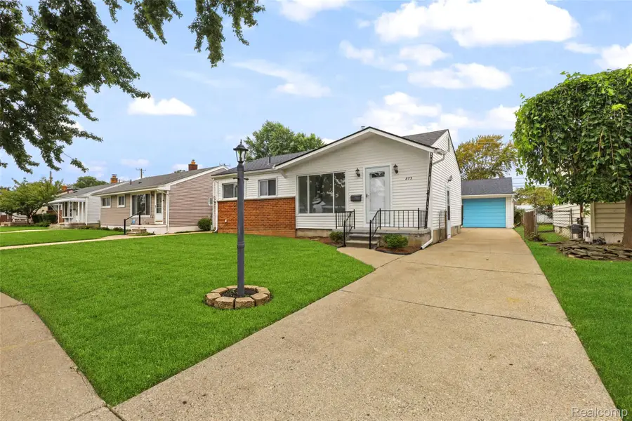 873 Schuman Street, Garden City, MI 48135 - #3
