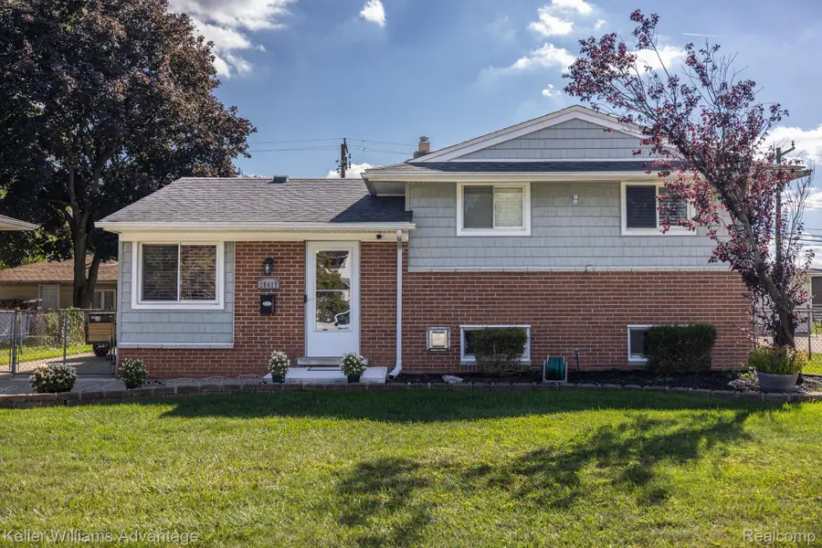 28417 Cambridge Street, Garden City, MI 48135 - #2
