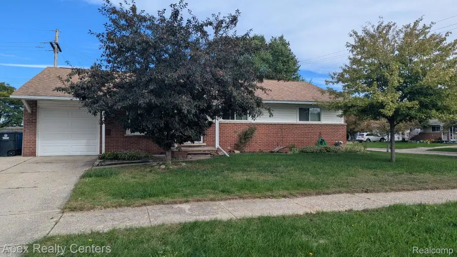 33608 Arrowhead Street, Westland, MI 48185 - #2
