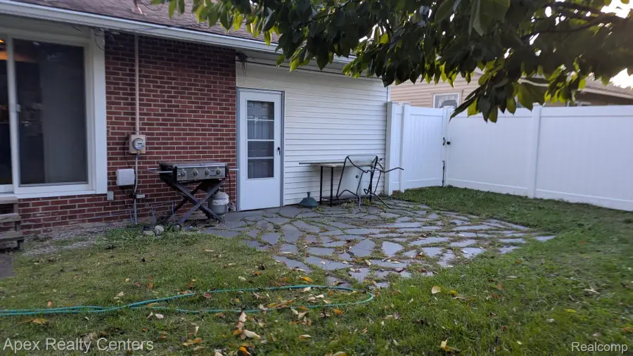 33608 Arrowhead Street, Westland, MI 48185 - #3