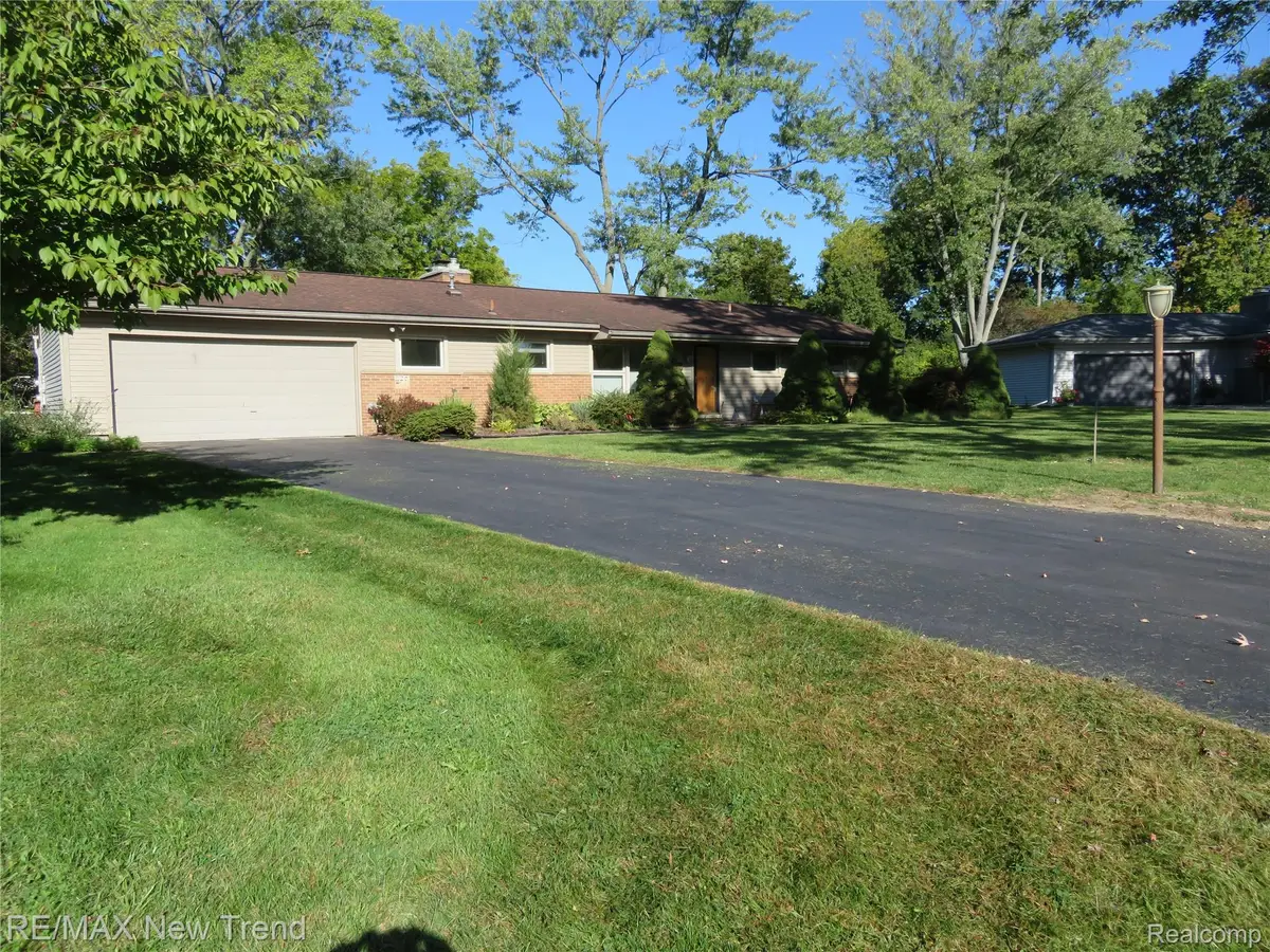 5420 Cambourne Place, West Bloomfield, MI 48322 - #1