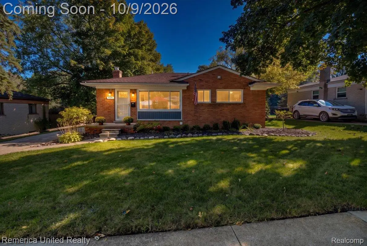 826 Squire Lane, Milford, MI 48381 - #1