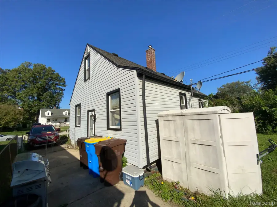 4643 Winifred Street, Wayne, MI 48184 - #3