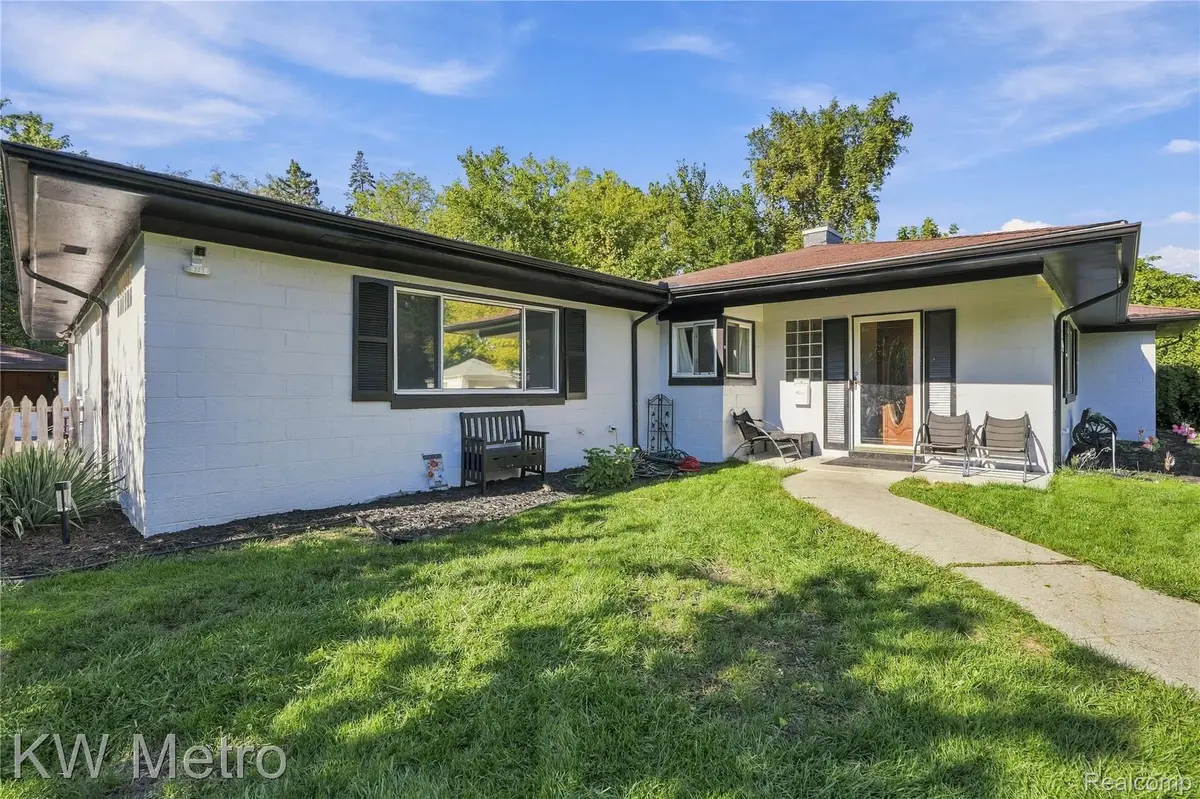 19156 Old Homestead Drive, Harper Woods, MI 48225 - #1