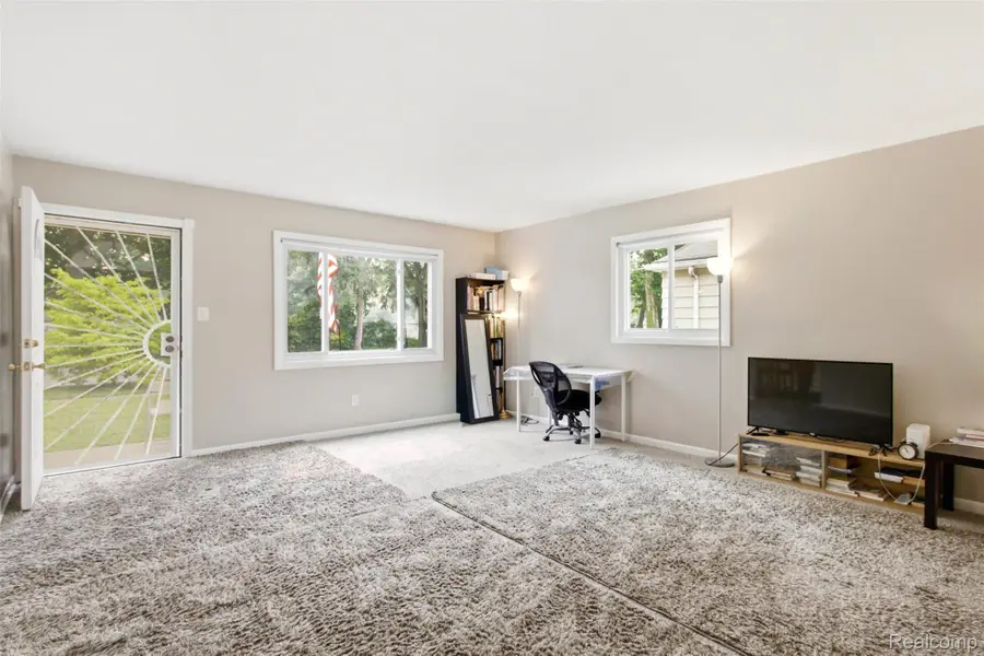 6579 N Highland Street, Dearborn Heights, MI 48127 - #3