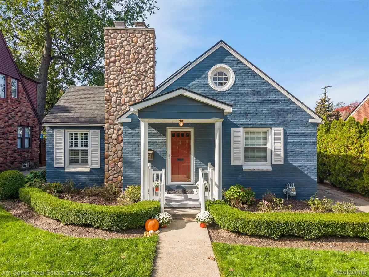665 Rivard Boulevard, Grosse Pointe, MI 48230 - #1