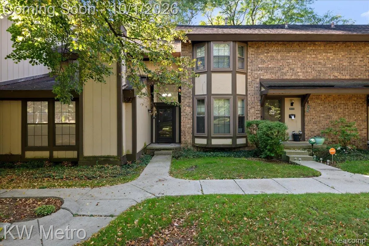 25168 Maplebrooke Drive, Southfield, MI 48033 - #1