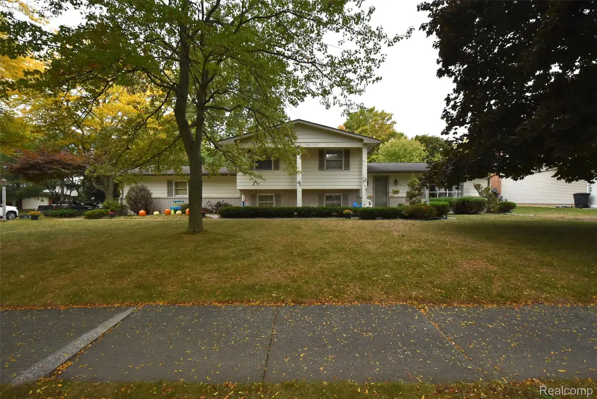 210 Frank Road, Frankenmuth, MI 48734 - #1