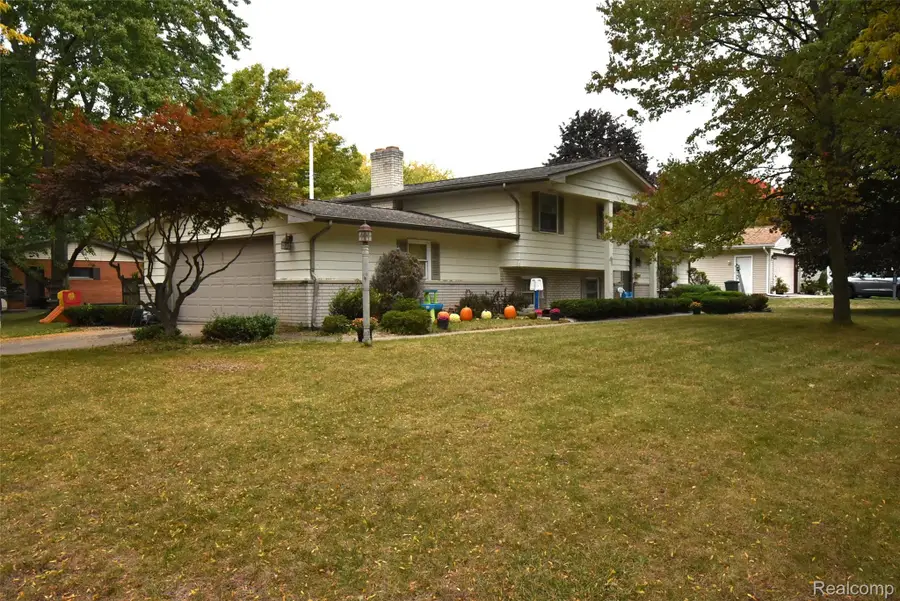 210 Frank Road, Frankenmuth, MI 48734 - #2