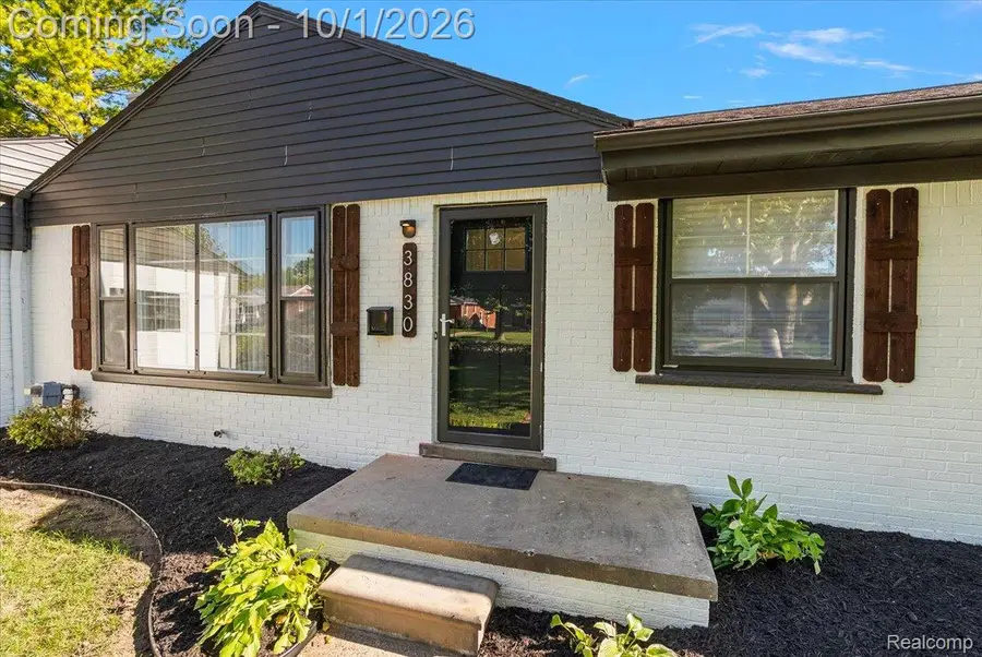 3830 Ravena Avenue, Royal Oak, MI 48073 - #3