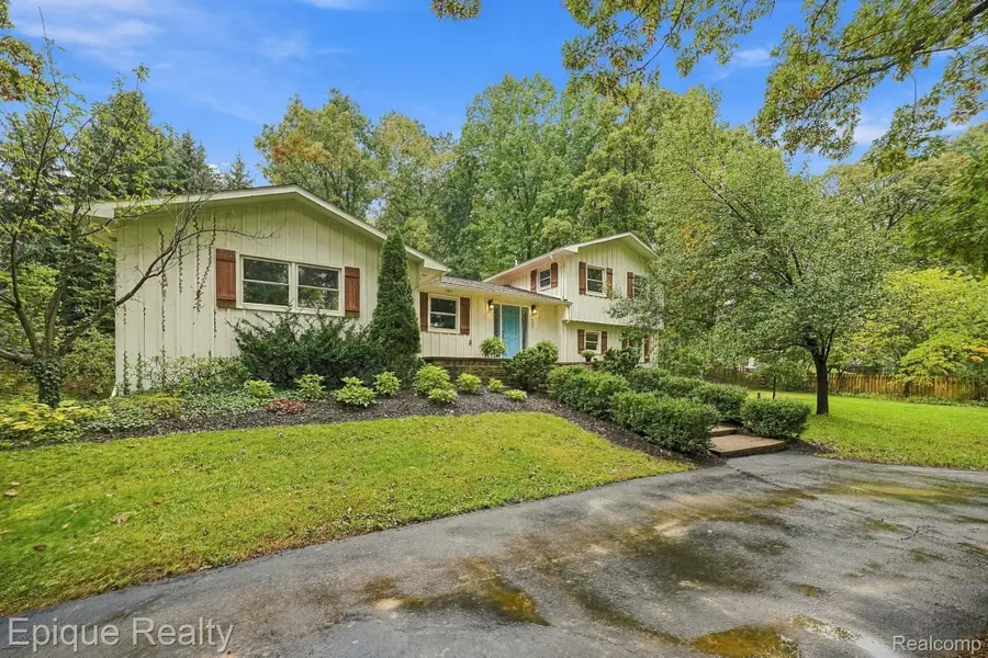 5355 Bullard Road, Fenton, MI 48430 - #2