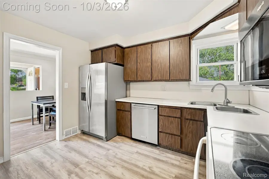 556 Henry Ruff Road, Garden City, MI 48135 - #3