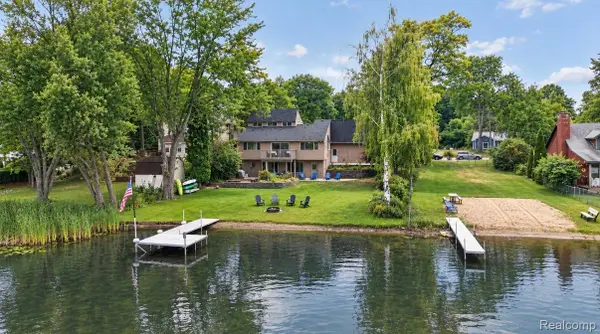 4341 Cornith Drive, LakeOrion, MI 48359