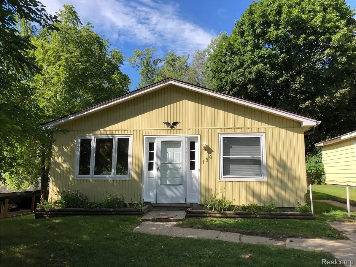 130 Parkdale Avenue, Pontiac, MI 48340 - #1