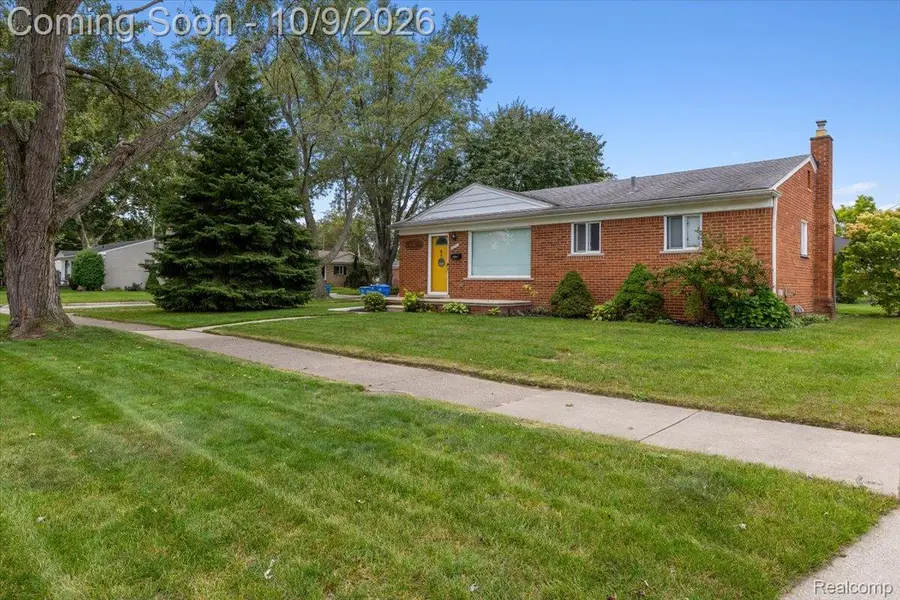 4892 Westlake Street, Dearborn Heights, MI 48125 - #3