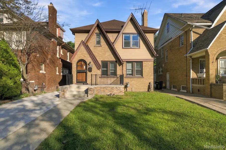 3230 Leslie Street, Detroit, MI 48238 - #2