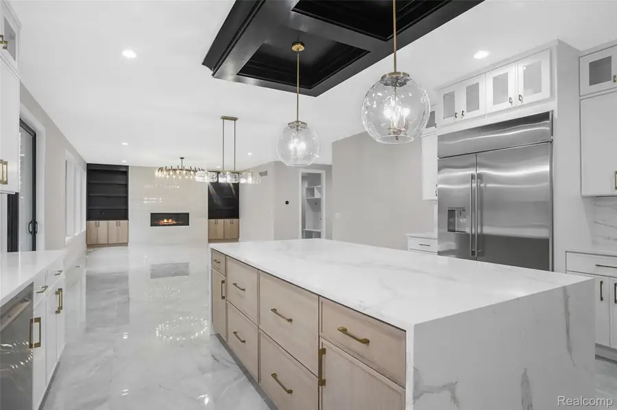 31130 Lahser, Southfield, MI 48025 - #2