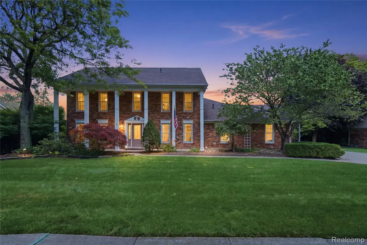46884 Ben Franklin, Utica, MI 48315 - #1