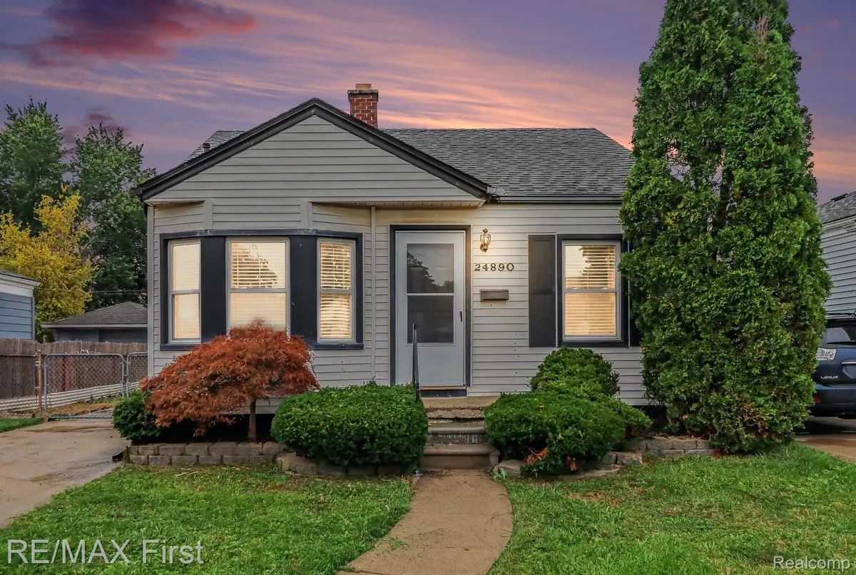 24890 Valley Avenue, Eastpointe, MI 48021 - #1
