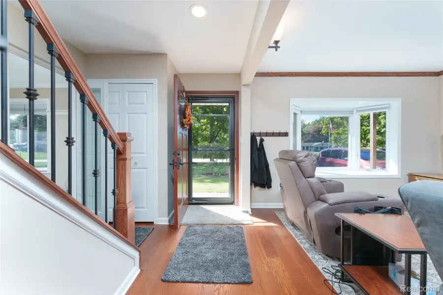 81 Groveland Drive, Howell, MI 48843 - #2