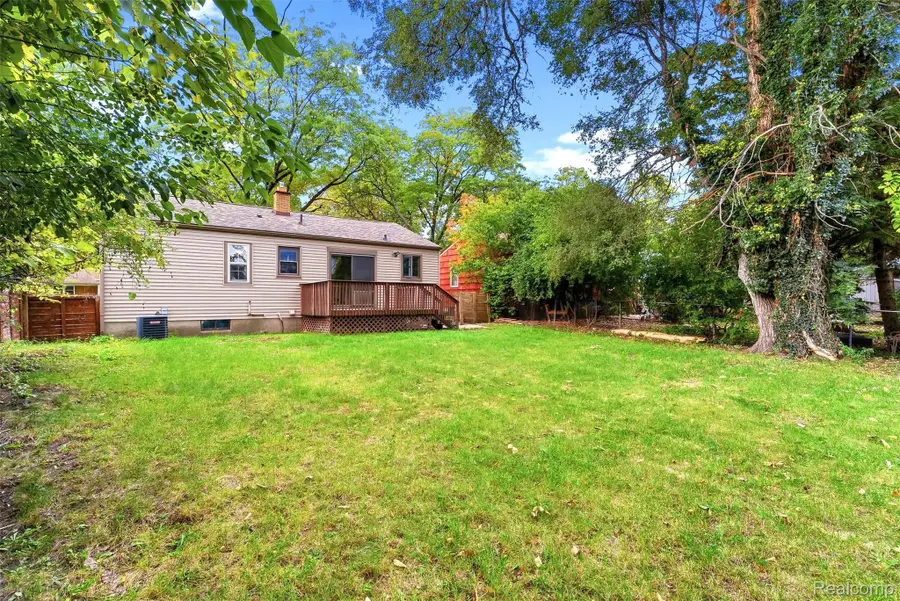 1101 Mohawk Avenue, Flint, MI 48507 - #3