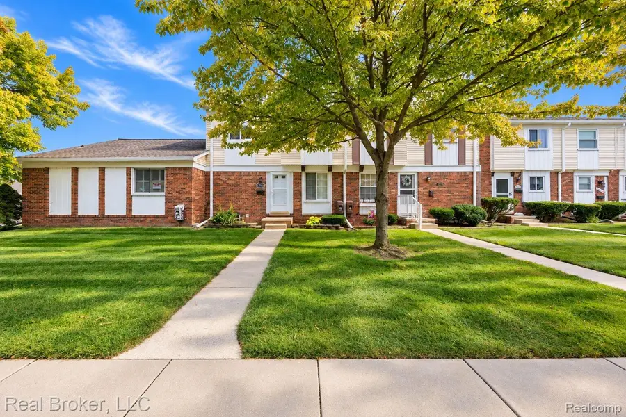 12768 Elaine Drive, Southgate, MI 48195 - #3
