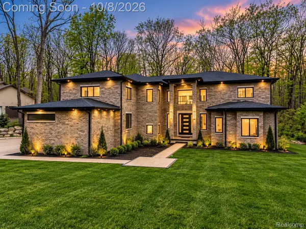 6675 College Park, Clarkston, MI 48346