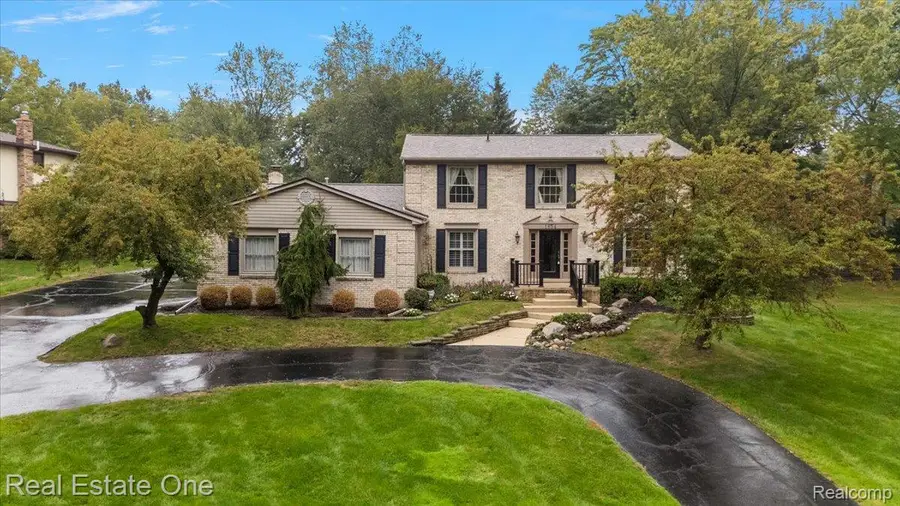 1854 Ludgate Lane, Rochester Hills, MI 48309 - #2