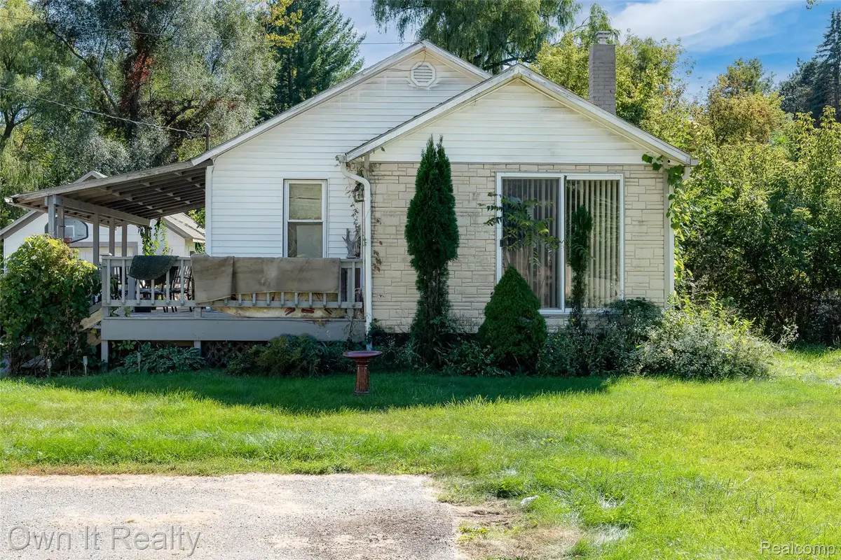 2874 E Ashby Road, Midland, MI 48640 - #1