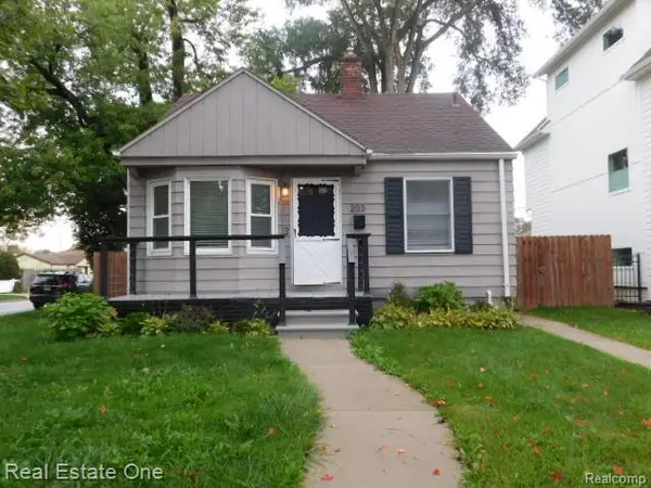 203 S Wilson Avenue, RoyalOak, MI 48067
