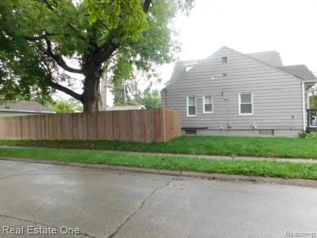 203 S Wilson Avenue, Royal Oak, MI 48067 - #2